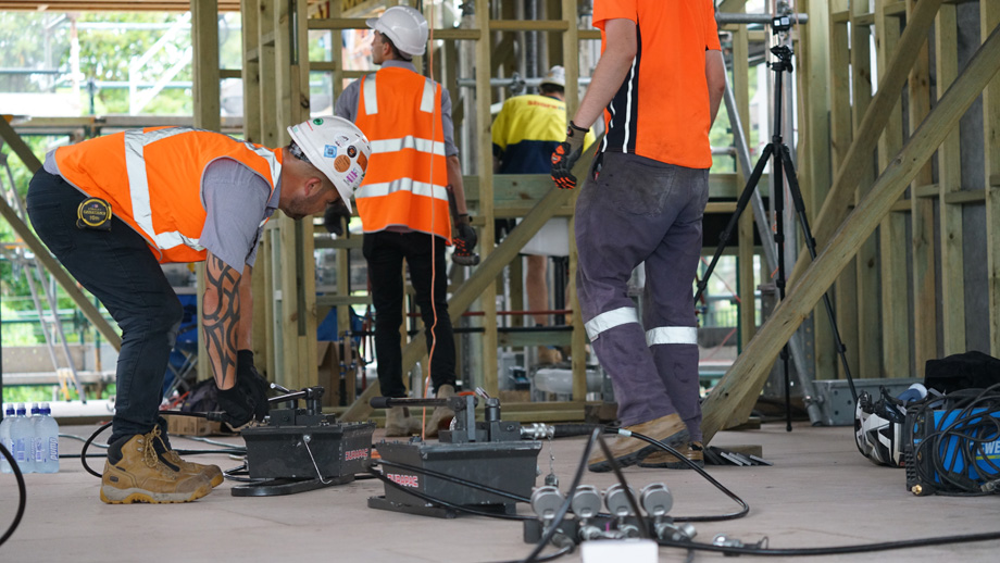 Rigging & Installation Rigging & Installation