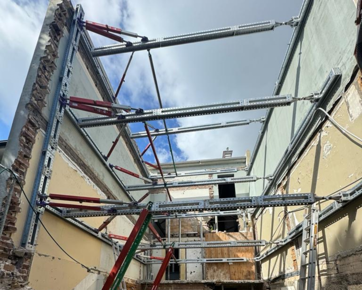 Propping a Townhouse Façade During Demolitions - Feature Image Propping a Townhouse Façade During Demolitions - Feature Image