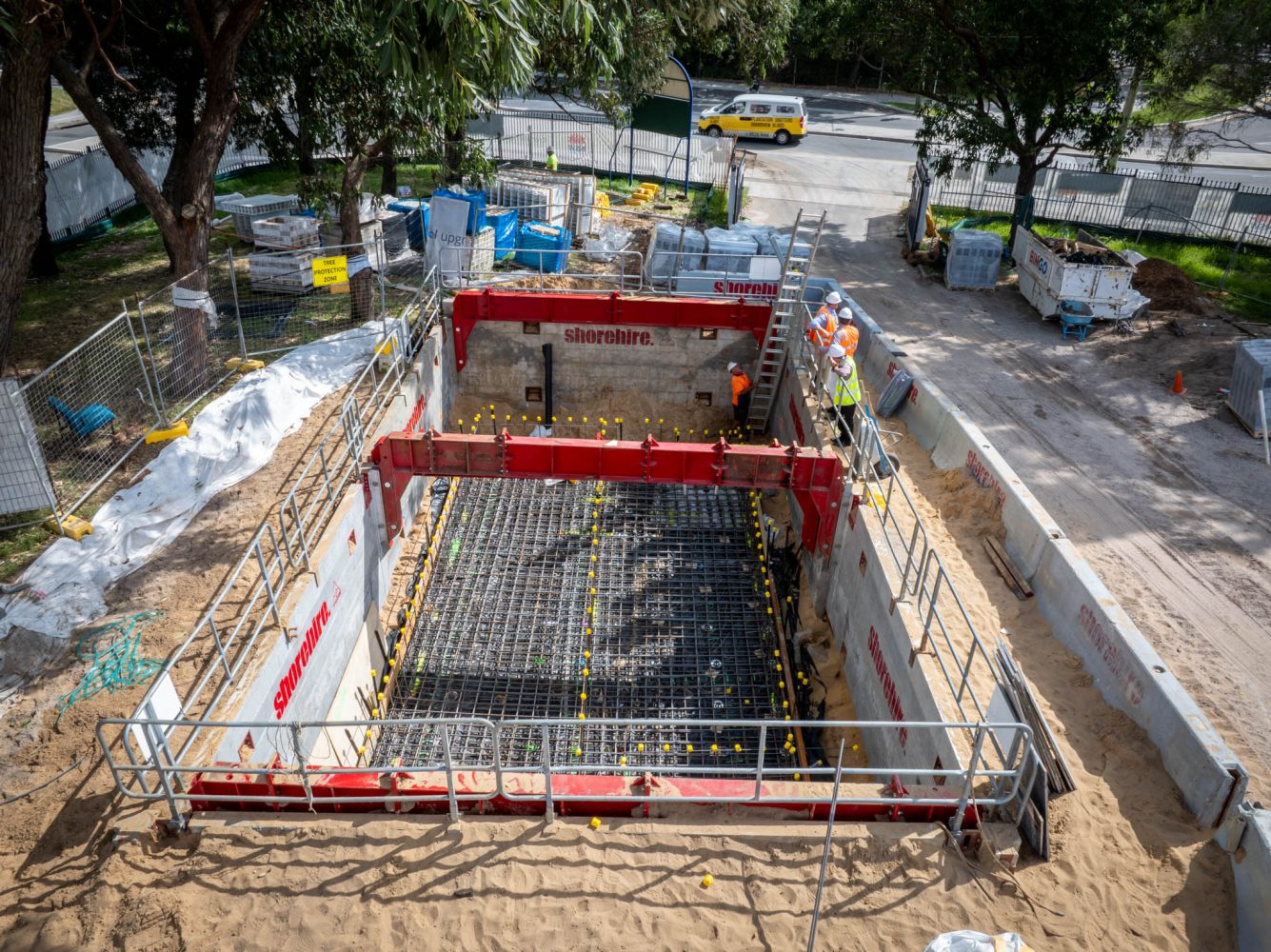 Retaining Sand With a 4-Sided Shoring Box Solution - Feature Image Retaining Sand With a 4-Sided Shoring Box Solution - Feature Image